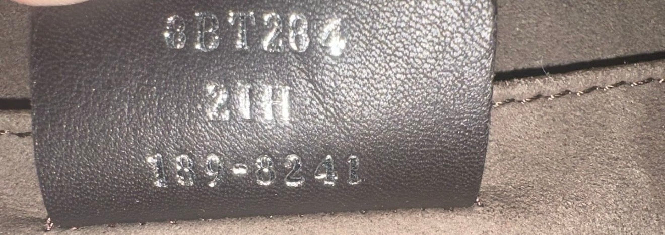 Fendi Kan Pink Calfskin Shoulder Bag - Certified Authentic - Excellent Condition