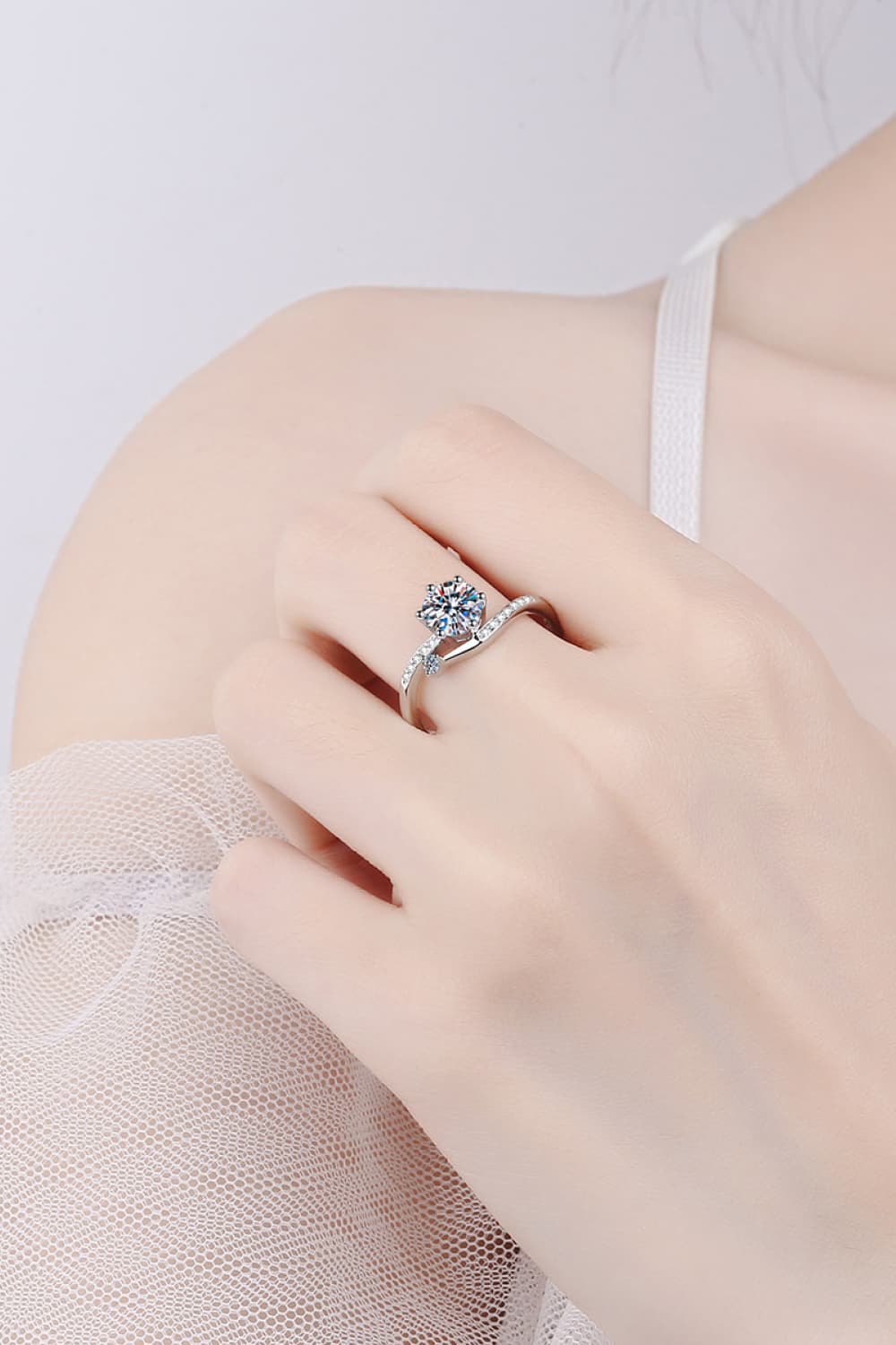 1 Carat Brilliant Round Cut Sparkala™ 925 Sterling Silver Bypass Ring