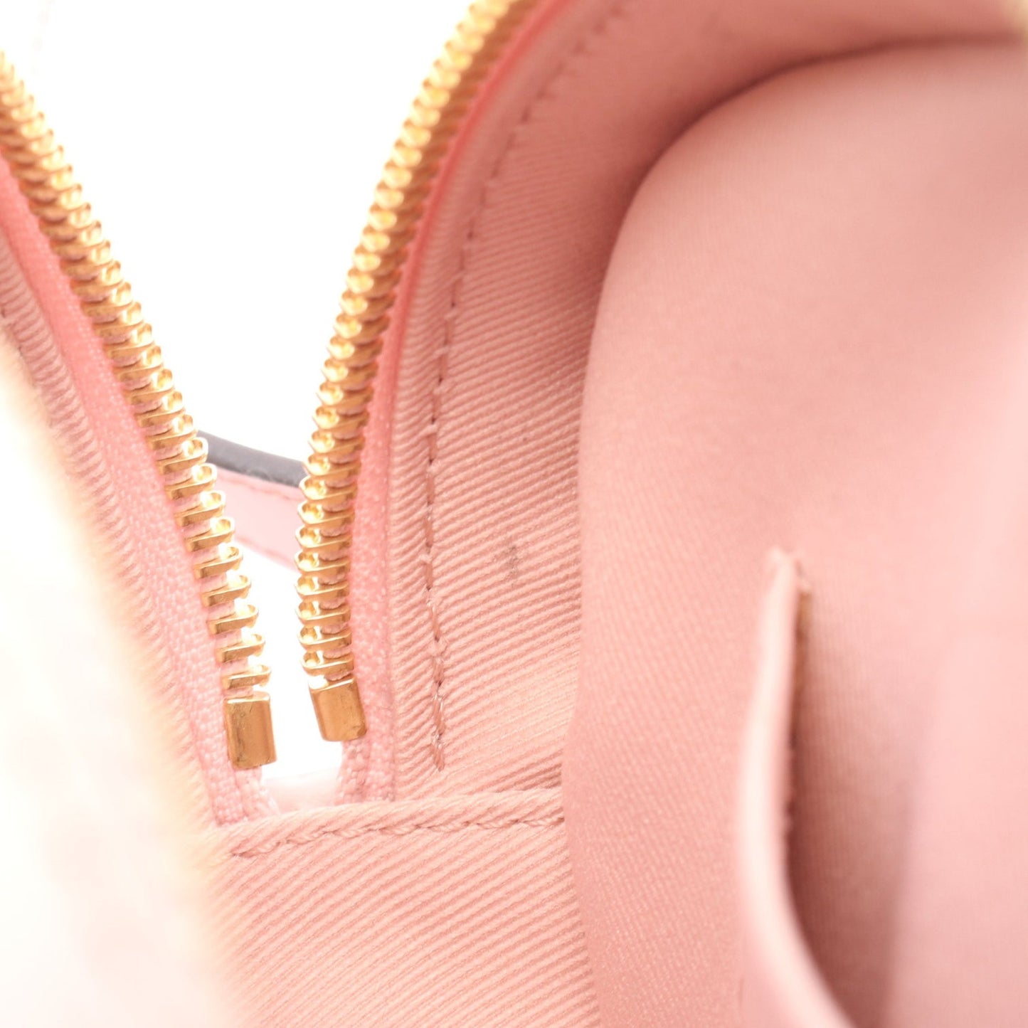Louis Vuitton Rose Ballerine Monogram Vernis Hot Springs Bumbag / Crossbody