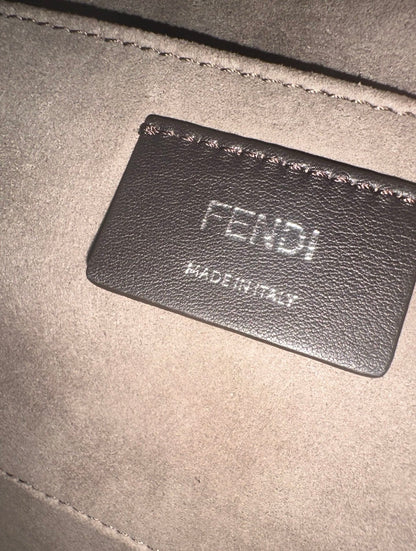 Fendi Kan Pink Calfskin Shoulder Bag - Certified Authentic - Excellent Condition