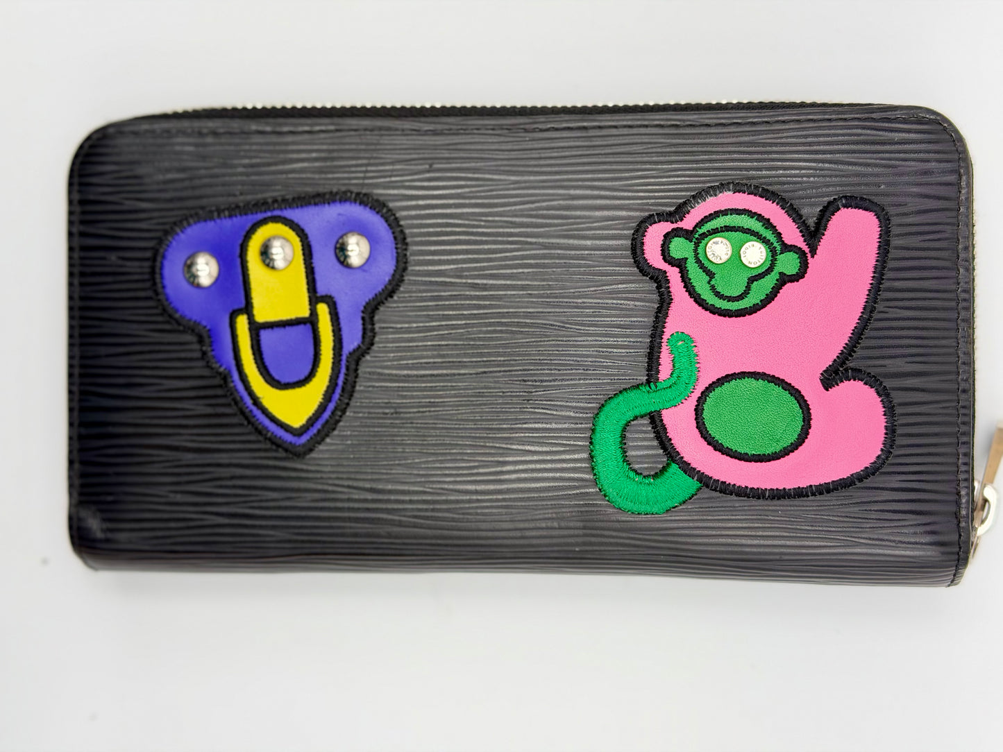 Louis Vuitton Epi Leather Zippy Wallet - Limited Edition "Love Lock" patches - Black