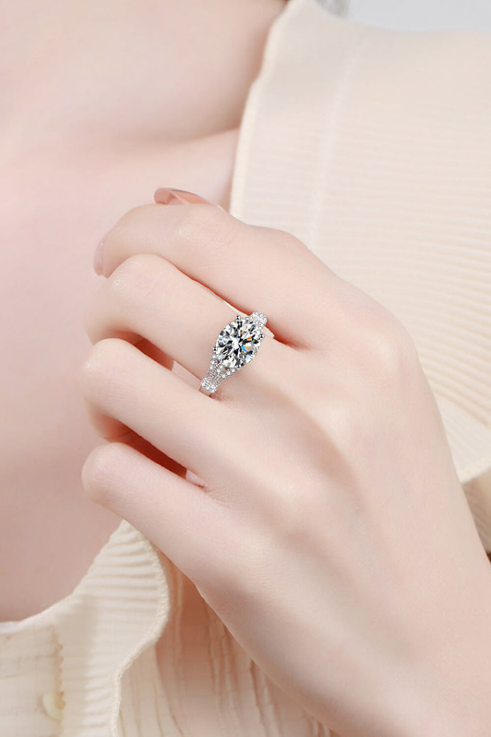 Beautiful Day 3 Carat Brilliant Round Cut Sparkala™ Ring