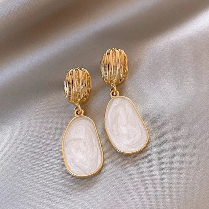 Pearl Oasis Oval Dangle Earrings